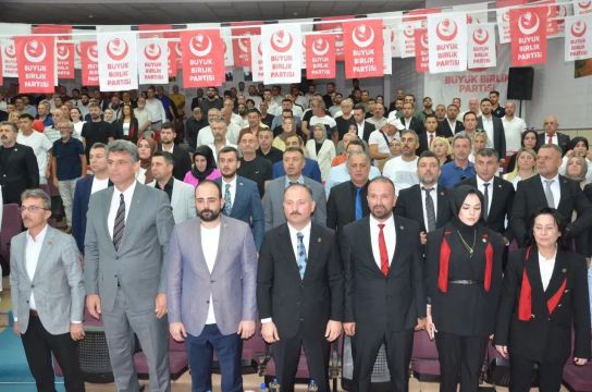 BBP Kartepe İlçe Kongresi Coşku İle Gerçekleşti