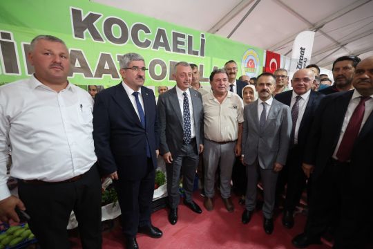 “Çiftçinin çabasıyla Büyükşehir’in çabası birleşince bereket ortaya çıkıyor”