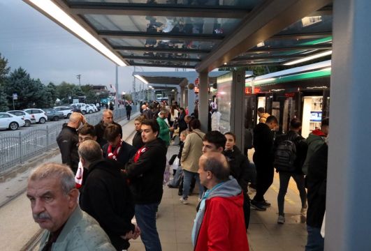 Milliler sahada, Büyükşehir organizasyonda galip